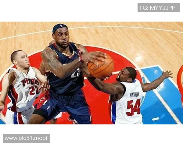 火箭赛后一操作直接封神！杜兰特伊森登海报背后，藏着NBA最顶级的团队智慧